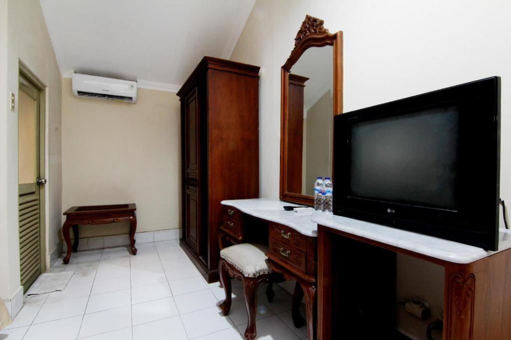 Hotel Grand Rosela Jogjacarta Exterior foto