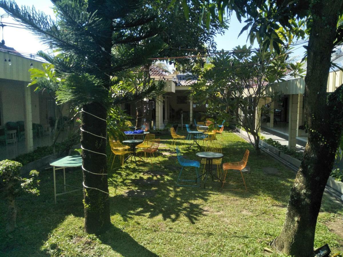 Hotel Grand Rosela Jogjacarta Exterior foto